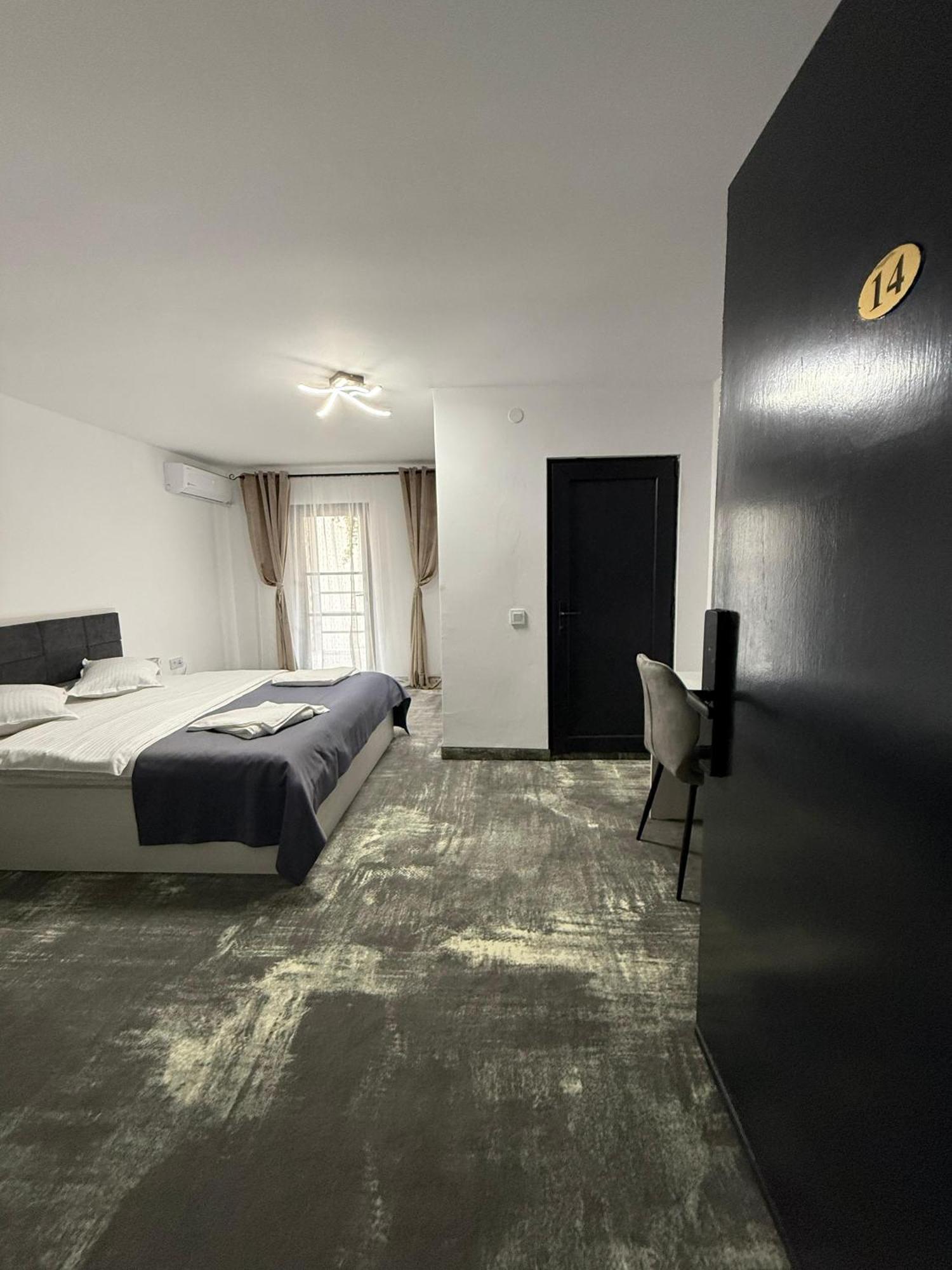 Bam Hotel Vama Veche Kültér fotó